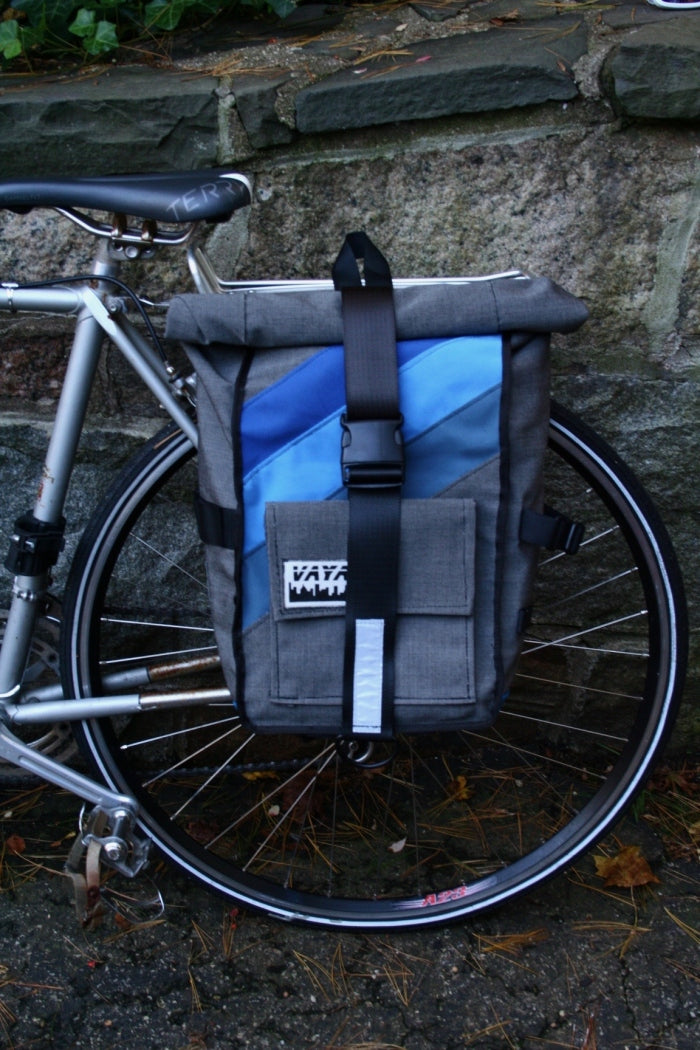 DIAGONAL STRIPED PANNIER