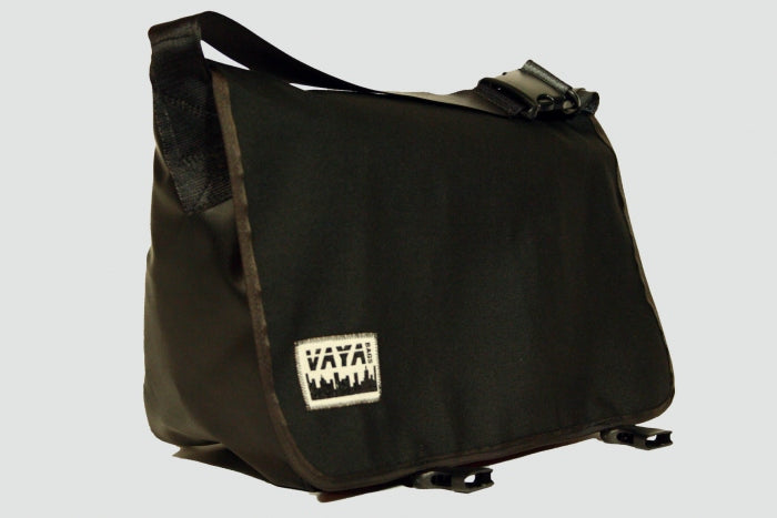 PREMIUM RUSH MESSENGER BAG
