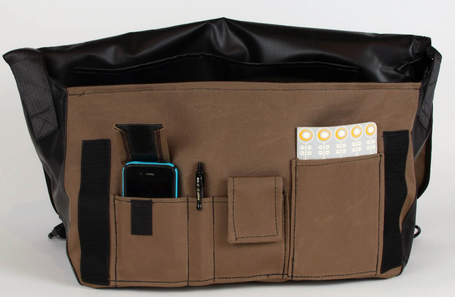 BROWN MESSENGER BAG