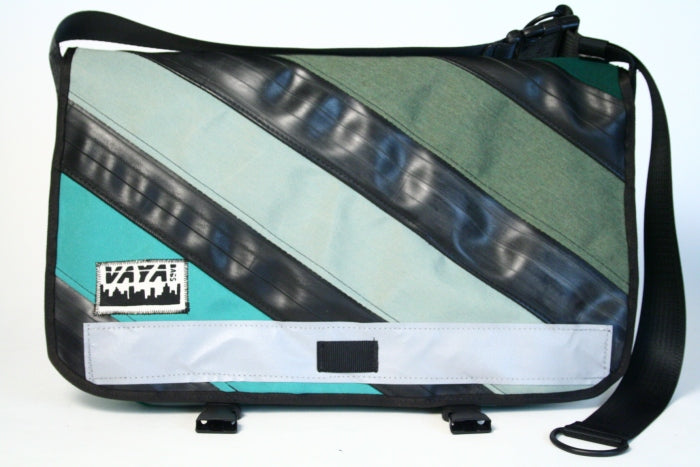 GO GREEN PETITE MESSENGER BAG
