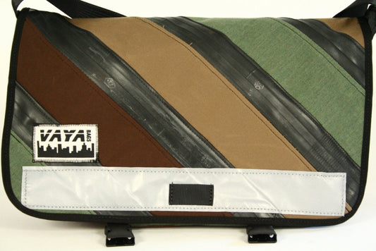 EARTH AND FIELD PETITE MESSENGER