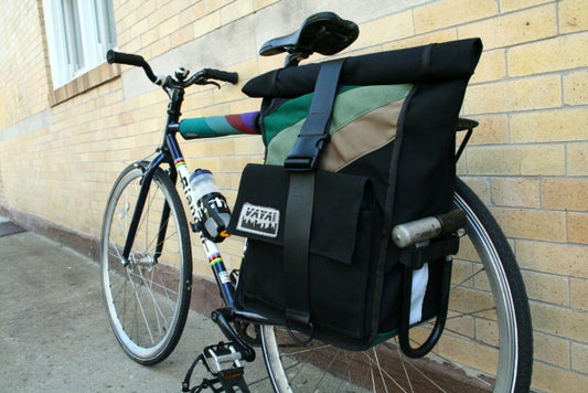 BLACK TEA PANNIER