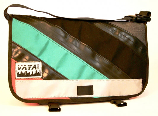 TIA'S PETITE MESSENGER BAG