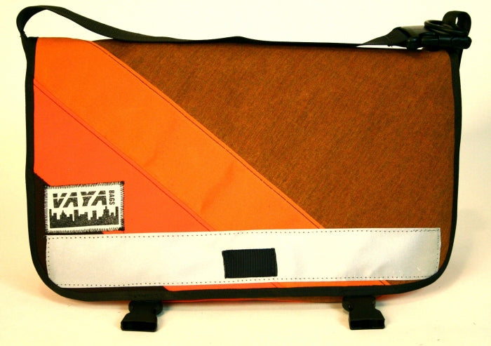 PUMPKIN SPICE PETITE MESSENGER
