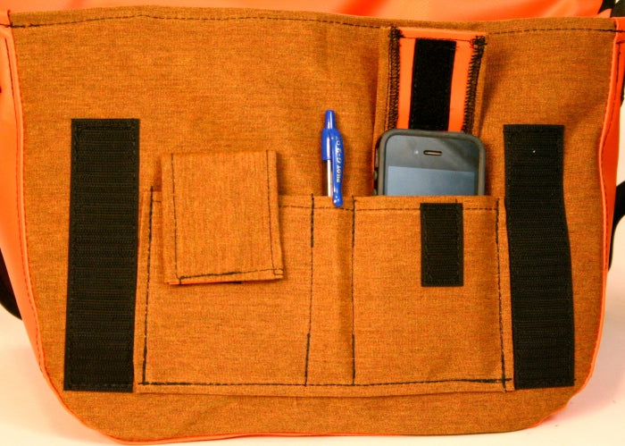 PUMPKIN SPICE PETITE MESSENGER
